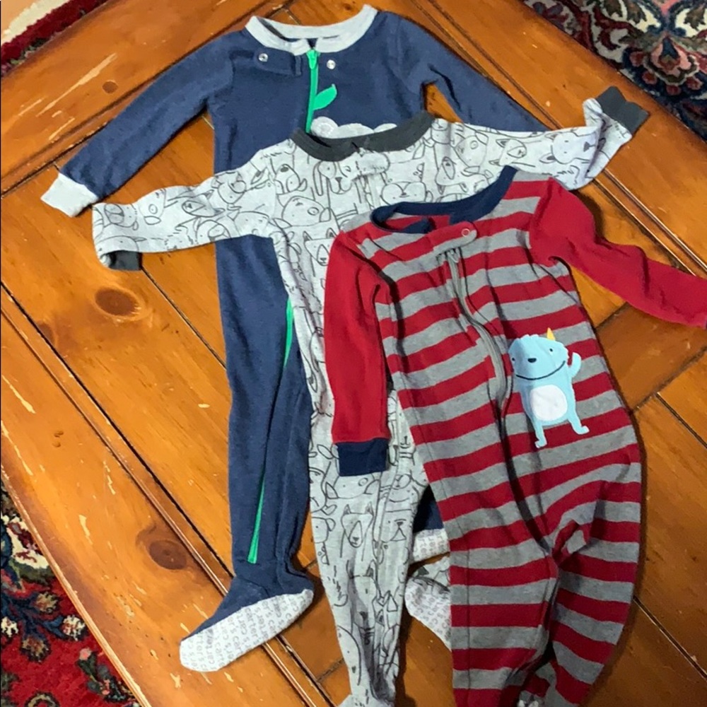 3 pack Carter’s bundle footie pj set